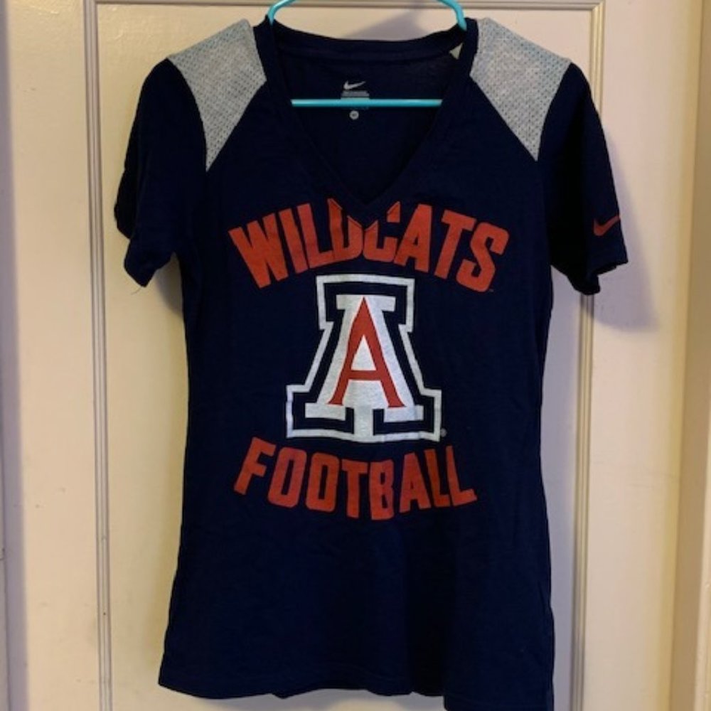 Women's Nike Arizona Wildcats V-Neck Tee